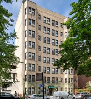 556 W Arlington Pl, Unit 209 in Chicago, IL - Building Photo