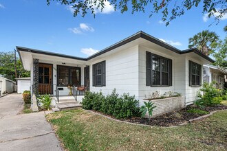 306 Naples St in Corpus Christi, TX - Building Photo - Building Photo