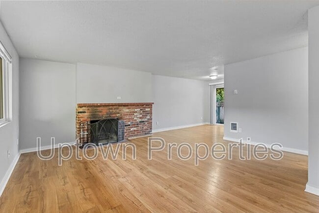 property at 4035 SE King Rd