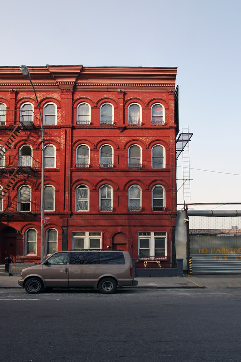 32 Nostrand Ave in Brooklyn, NY - Foto de edificio