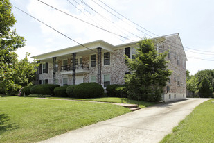 1936 Gardiner Ln Apartments