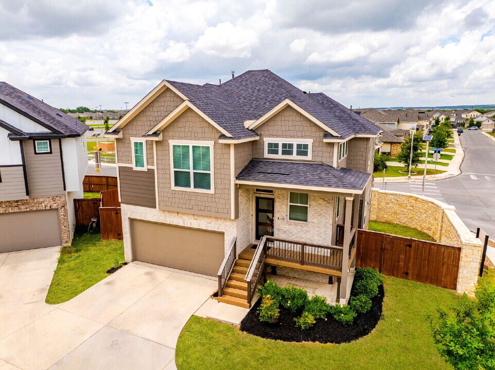 9723 Stillwater Pass in San Antonio, TX - Building Photo