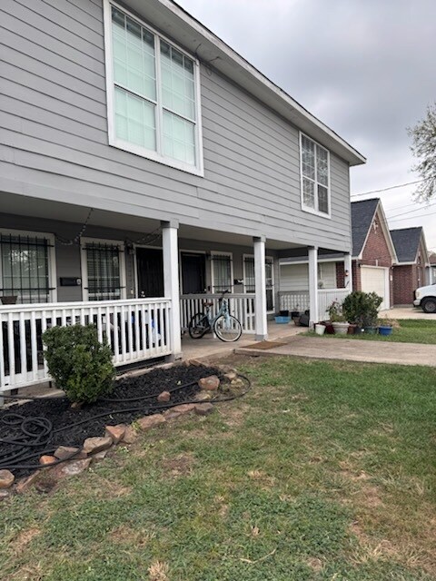 4526 Knoxville St in Houston, TX - Building Photo