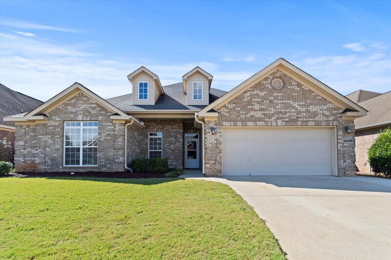 6608 Lizzie Ln SE in Owens Cross Roads, AL - Building Photo