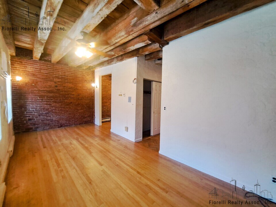 125 Fulton St, Unit 2 in Boston, MA - Building Photo