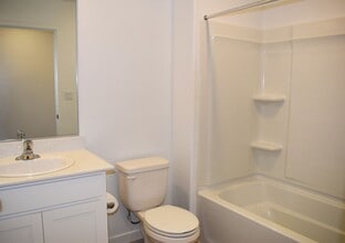 7472 Stellar Wy in Sacramento, CA - Building Photo - Building Photo