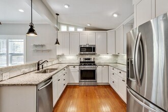 1213 N Roxboro St in Durham, NC - Building Photo - Building Photo