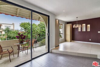 11920 Dorothy St in Los Angeles, CA - Building Photo - Building Photo