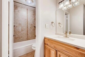 5875 E Iliff Ave, Unit 106 in Denver, CO - Building Photo - Building Photo