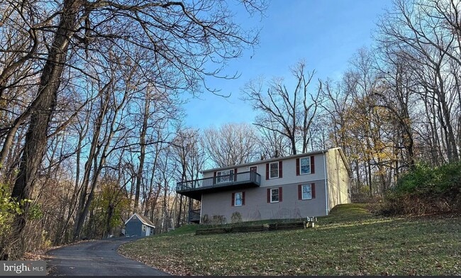 property at 440 Bluebird Way