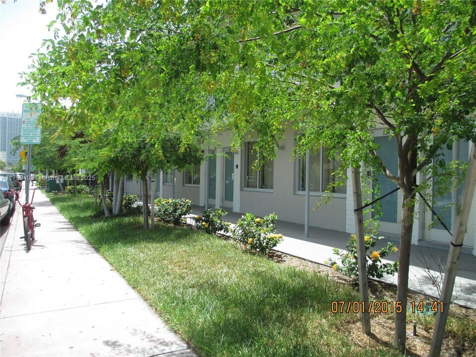 801 15th St in Miami Beach, FL - Building Photo