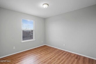 6325 Geiger Ave in El Paso, TX - Building Photo - Building Photo