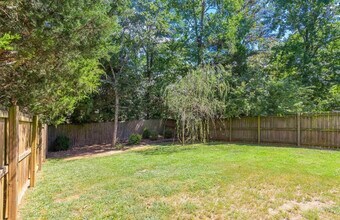 100 Glenlea Ln in Greenville, SC - Foto de edificio - Building Photo