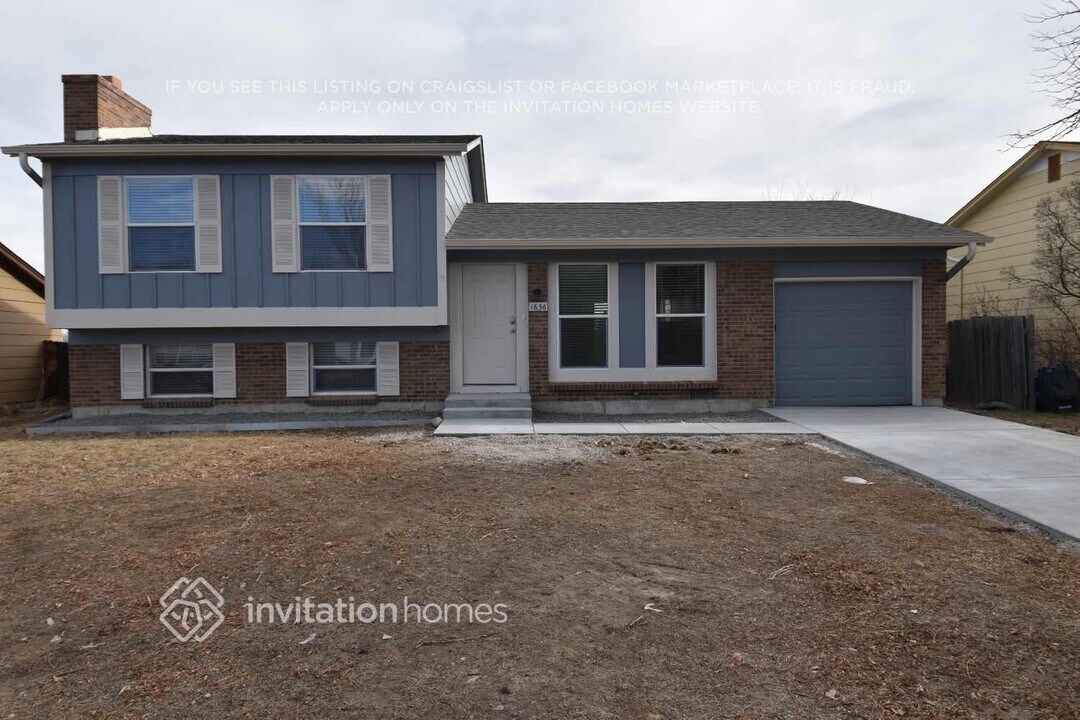 1656 Cottonwood St in Broomfield, CO - Building Photo