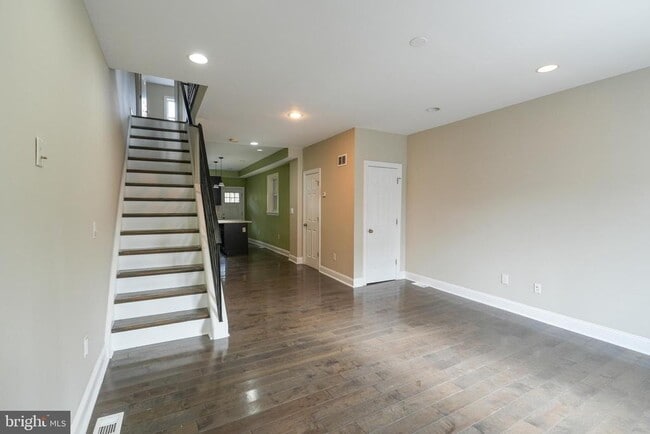 property at 2633 Tasker St