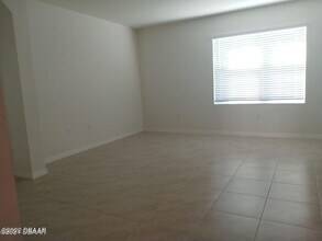 5343 Sandpine Haven Ln in Port Orange, FL - Building Photo - Building Photo