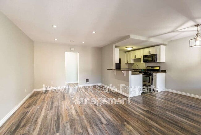 property at 2556 Chicago St