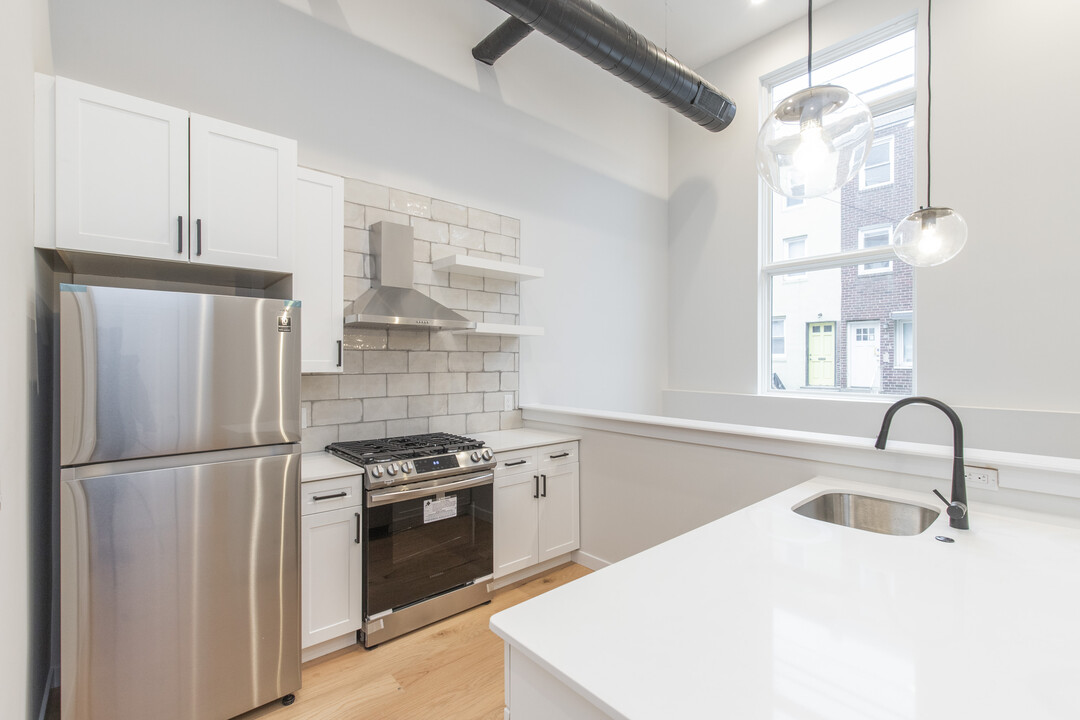 757 N Uber St, Unit #1 in Philadelphia, PA - Building Photo