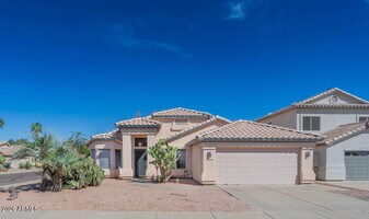 19015 North 25th Pl in Phoenix, AZ - Building Photo