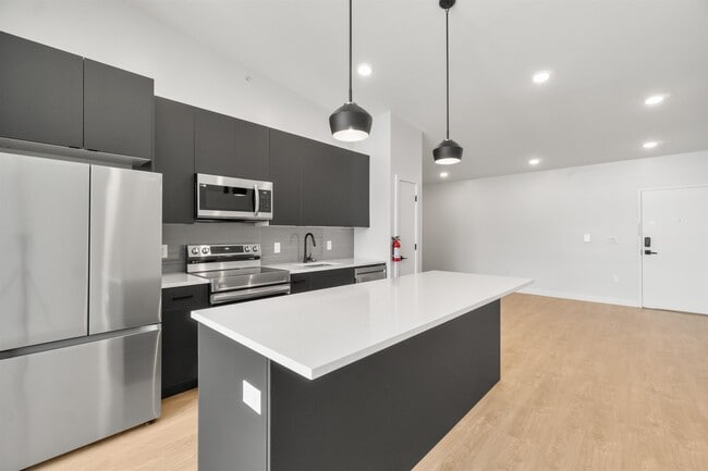 952 Broadway in Bayonne, NJ - Building Photo - Building Photo