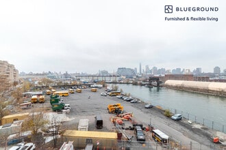 482 Kent Ave in Brooklyn, NY - Foto de edificio - Building Photo