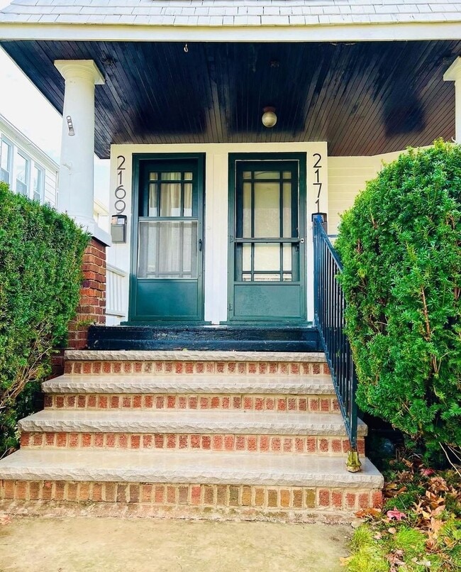 2171 Carabel Ave in Lakewood, OH - Building Photo - Building Photo