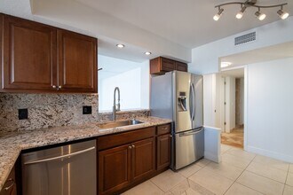 122 Lakeshore Dr, Unit 1134 in North Palm Beach, FL - Building Photo - Building Photo
