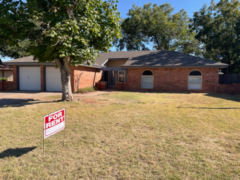 4508 Trailwood Dr in Wichita Falls, TX - Building Photo