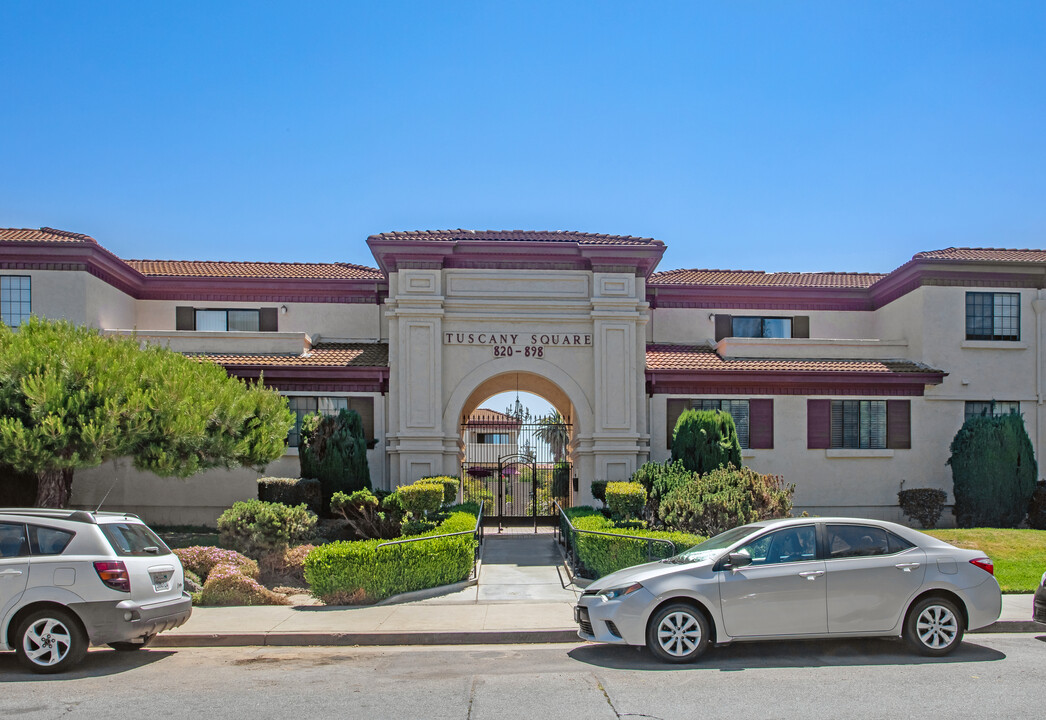 Tuscany Square in San Jose, CA - Building Photo