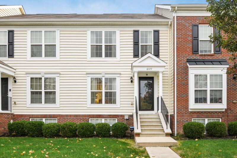 6177 Needletail Rd in Columbus, OH - Foto de edificio