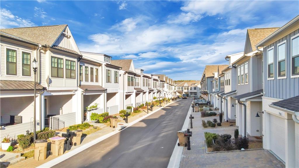 726 Stickley Oak Way in Woodstock, GA - Building Photo