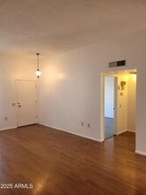 10060 W Royal Oak Rd in Sun City, AZ - Building Photo - Building Photo