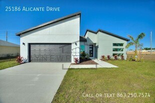 25186 Alicante Dr in Punta Gorda, FL - Building Photo