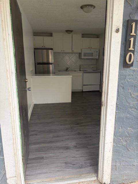 property at 1300 Parker Ln