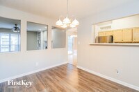 3221 Pipers Way photo'