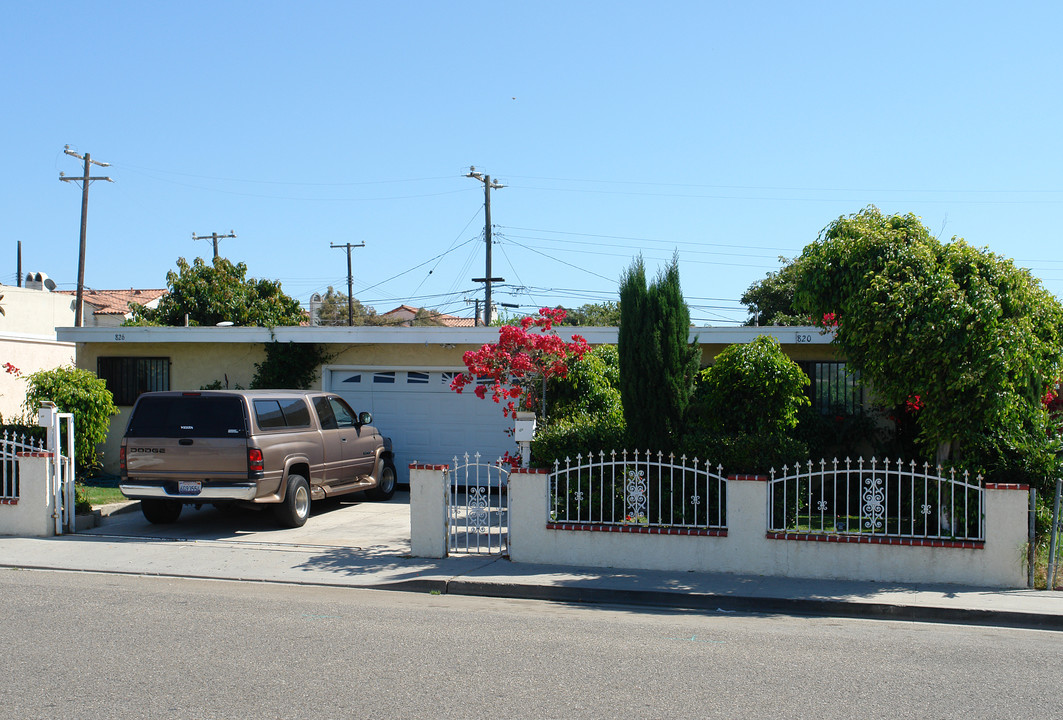 820-826 Jane Dr in Port Hueneme, CA - Building Photo