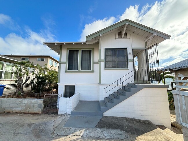 3429 Wela St-Unit -A in Honolulu, HI - Foto de edificio - Building Photo