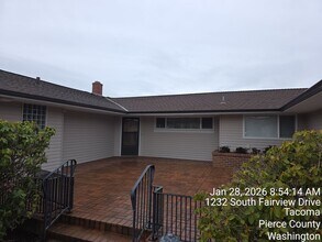 1232 S Fairview Dr in Tacoma, WA - Building Photo - Building Photo