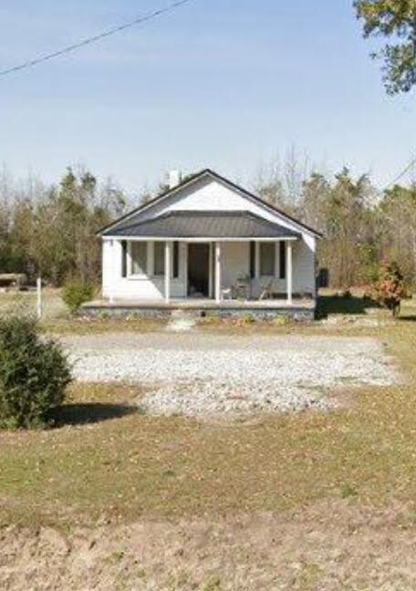 381 Big Hill Rd in Edward, NC - Foto de edificio