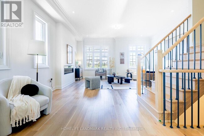 4267 Major Mackenzie Dr E in Markham, ON - Building Photo - Building Photo