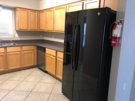 1625 Martin Bluff Rd in Gautier, MS - Building Photo