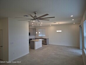 3608 Grappler Cir SE in Palm Bay, FL - Building Photo - Building Photo