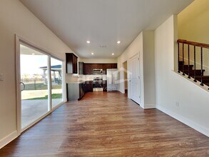 1215 Tan Tara Trail in Jacksonville, FL - Foto de edificio - Building Photo