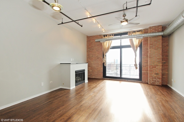 property at 2024 S Wabash Ave