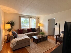 318 N 1st St in Keewatin, MN - Building Photo