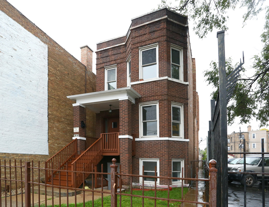 2519 N Pulaski Rd in Chicago, IL - Building Photo