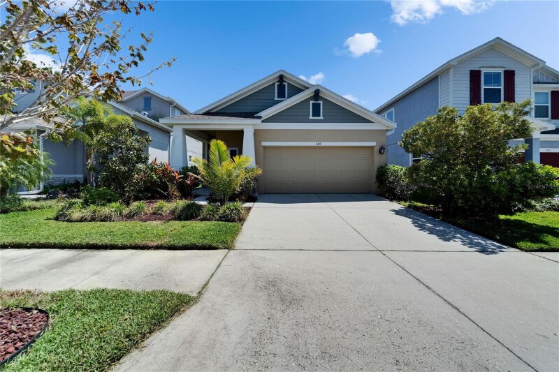 7417 Sungold Meadow Ct in Apollo Beach, FL - Foto de edificio