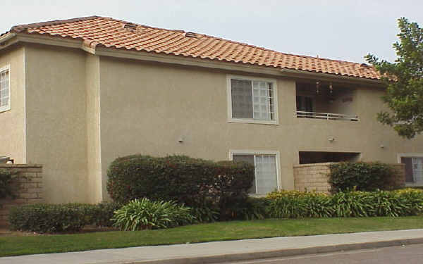 College View Palms Apartments in Riverside, CA - Building Photo - Building Photo