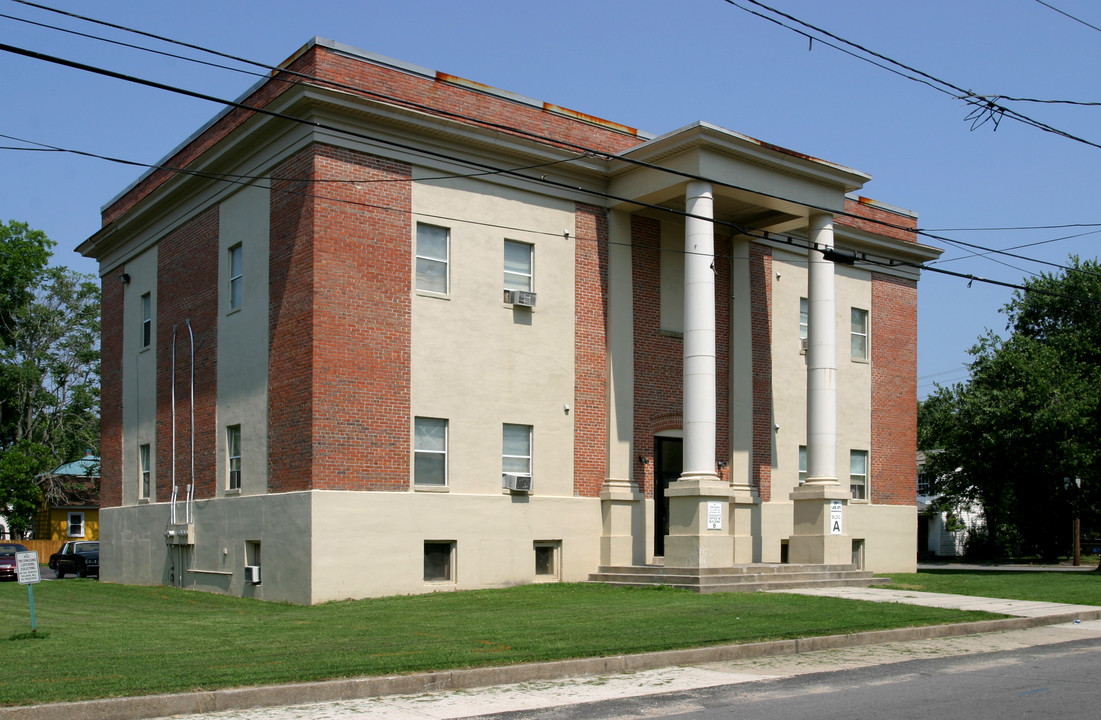 Jefferson Manor Apartments in Suffolk, VA - Foto de edificio