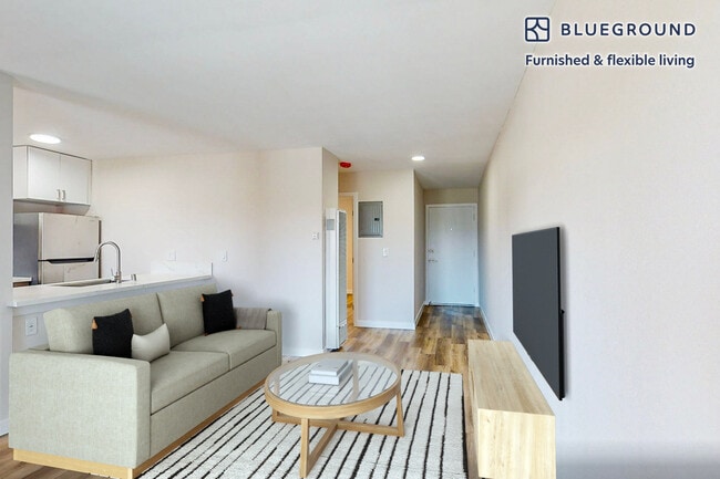 4006 Emerald St in Torrance, CA - Building Photo - Building Photo